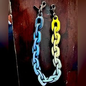 Coach leather covered short Chain strap